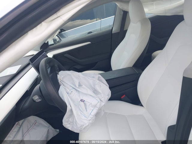 2023 TESLA MODEL 3 5YJ3E1EAXPF588183 Photo 4