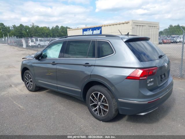 3VV2B7AX7MM010858 Volkswagen Tiguan 2.0t Se/2.0t Se R-line Black/2.0t Sel