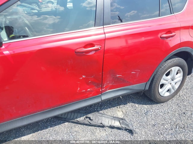 Toyota RAV4 LE 2015 JTMBFREV9FJ048583 Image 6