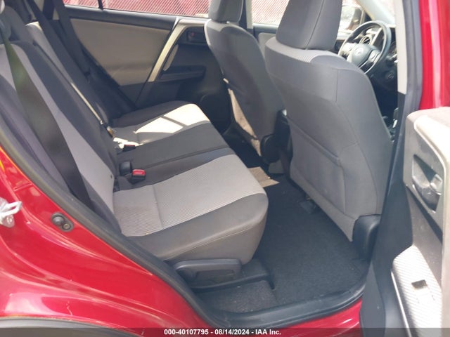 Toyota RAV4 LE 2015 JTMBFREV9FJ048583 Image 8