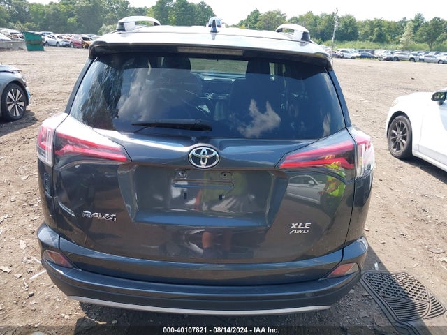 Toyota Rav4 Xle 2017 JTMRFREV8HD216584 Image 16