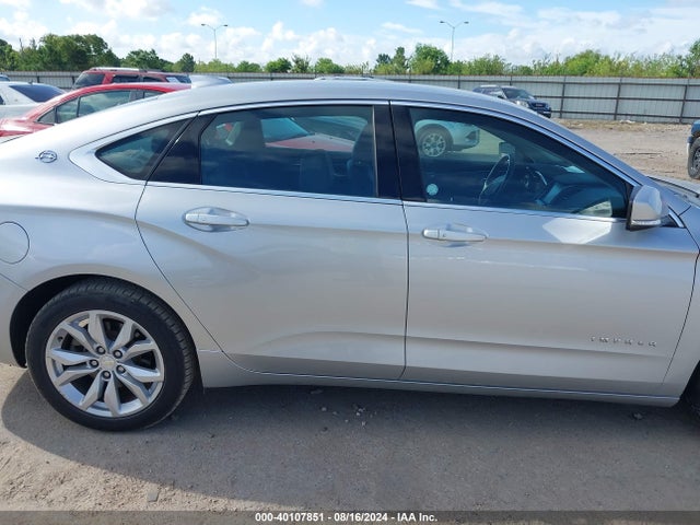 Chevrolet IMPALA 1LT 2018 2G1105SA0J9154523 Image 13