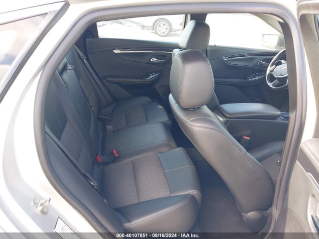 Chevrolet IMPALA 1LT 2018 2G1105SA0J9154523 Image 8