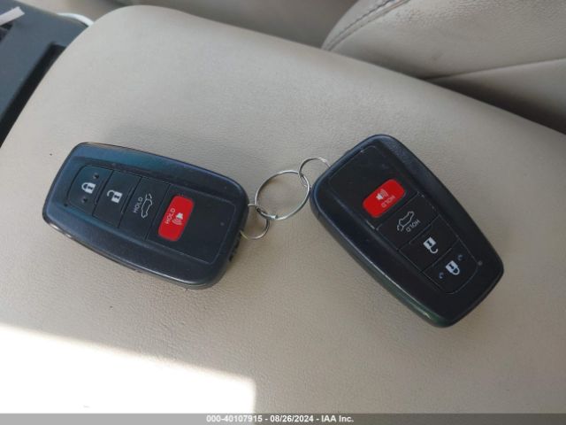 2T3C1RFV0KW028882 Toyota Rav4 Xle Premium