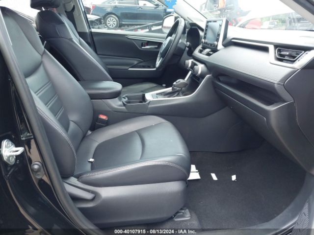 2T3C1RFV0KW028882 Toyota Rav4 Xle Premium