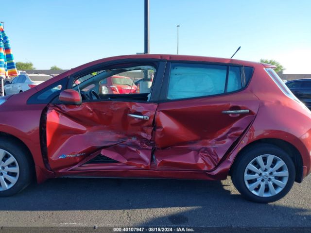 1N4AZ0CPXEC339444 Nissan LEAF S
