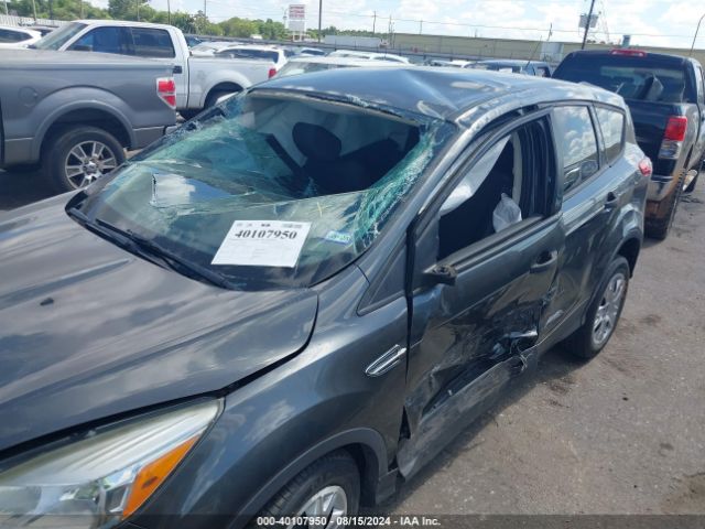 1FMCU0F79GUA04231 Ford ESCAPE S