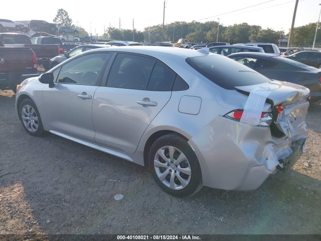 Toyota COROLLA LE 2022 5YFEPMAE3NP352120 Image 3