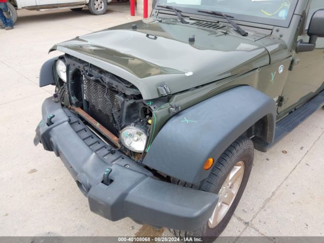 1C4BJWDG9FL602600 Jeep Wrangler Unlimited Sport