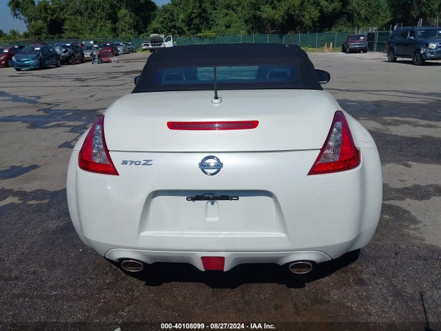 Nissan 370Z 2017 JN1AZ4FH5HM940462 Image 16