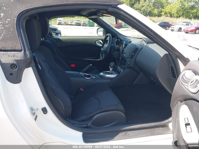 Nissan 370Z 2017 JN1AZ4FH5HM940462 Image 5