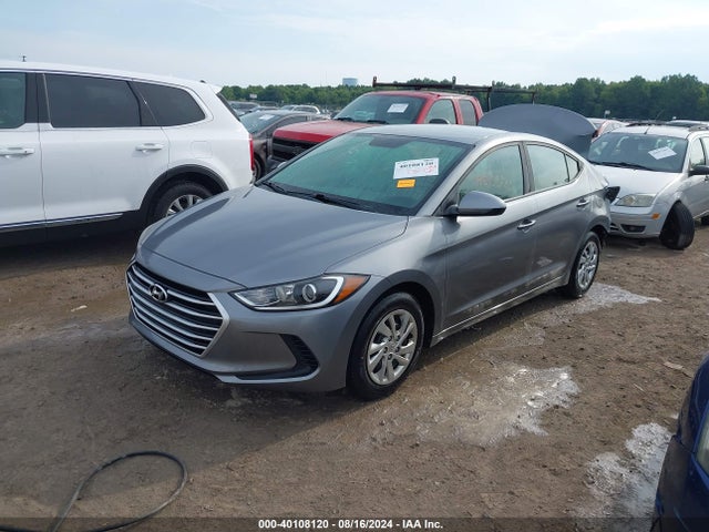 Hyundai ELANTRA SE 2018 KMHD74LF6JU452836 Image 2
