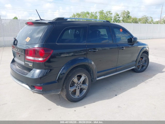 3C4PDCGG0KT803372 Dodge Journey Crossroad
