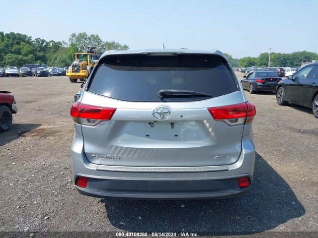 Toyota Highlander Xle 2018 5TDJZRFH5JS821752 Image 16