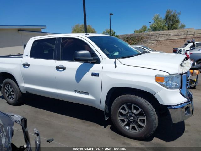 5TFEY5F1XHX216811 Toyota Tundra Sr5 5.7l V8