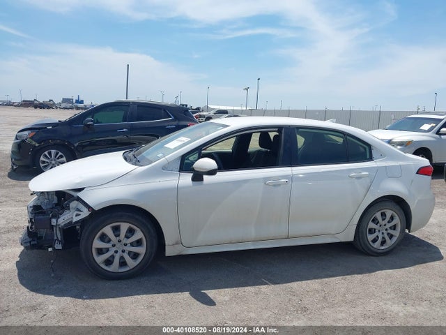Toyota COROLLA LE 2022 JTDEPMAE4N3018493 Image 14