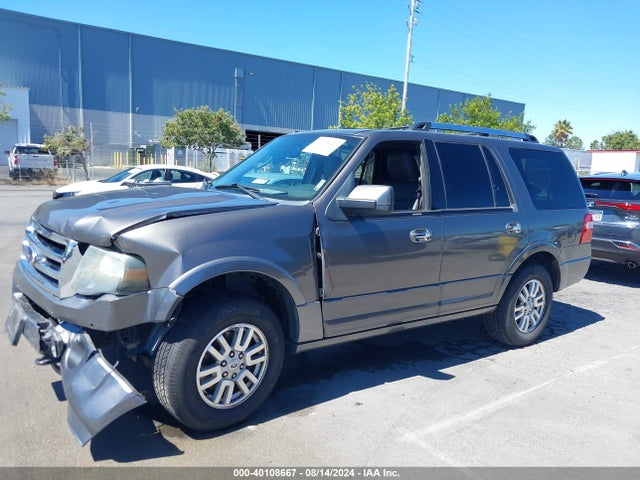 Ford Expedition Limited 2014 1FMJU2A52EEF52071 Image 2