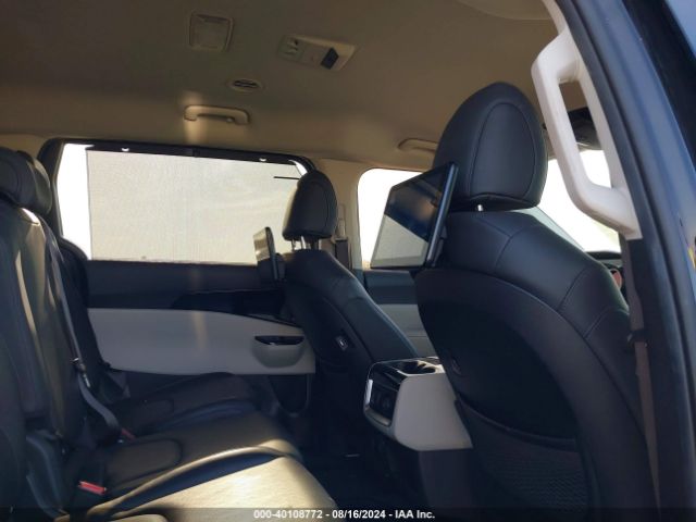 KNDNE5H39N6071074 KIA Carnival Mpv Sx