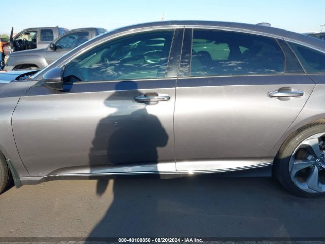 1HGCV2F99JA005470 Honda Accord Touring 2.0t