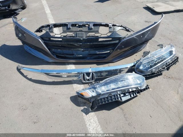 1HGCV2F99JA005470 Honda Accord Touring 2.0t