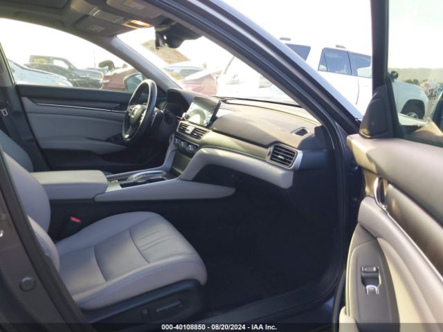 1HGCV2F99JA005470 Honda Accord Touring 2.0t