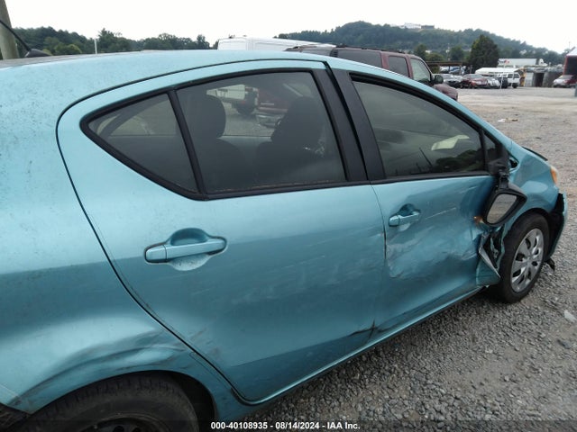 JTDKDTB38E1083264 Toyota Prius C Two