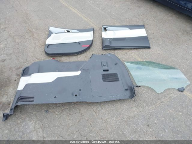 KNDNB4H35N6116269 KIA Carnival Mpv Lx Seat Package