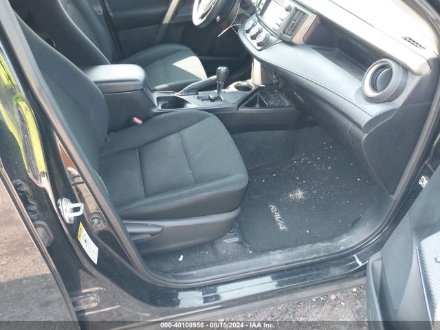 Toyota RAV4 LE 2014 2T3BFREV1EW159323 Image 5