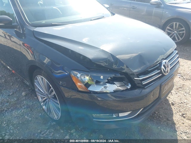1VWBT7A32FC003469 Volkswagen Passat 1.8t Sport