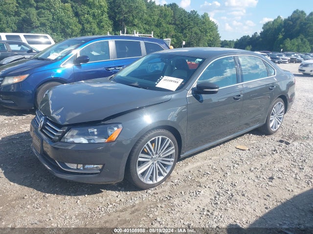 1VWBT7A32FC003469 Volkswagen Passat 1.8t Sport