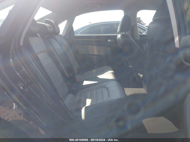 1VWBT7A32FC003469 Volkswagen Passat 1.8t Sport