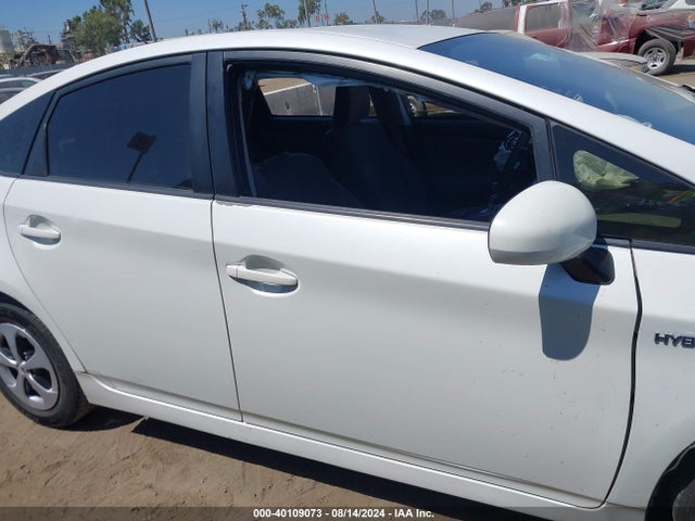 Toyota Prius 2014 JTDKN3DU8E0384268 Image 26