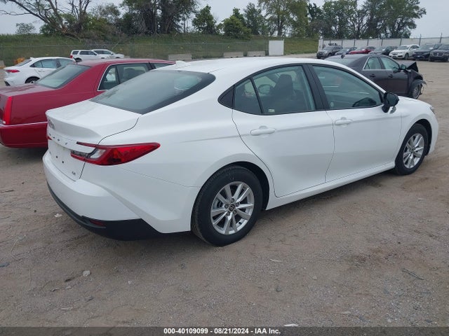 Toyota CAMRY LE 2025 4T1DAACK4SU500770 Image 4