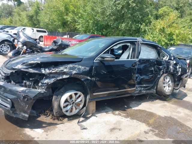 1VWAS7A35GC024770 Volkswagen Passat 1.8t S