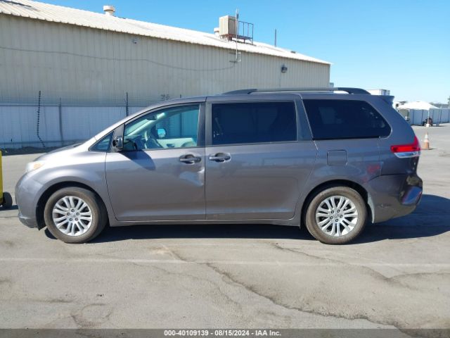 5TDYK3DC4ES421257 Toyota Sienna Xle V6 8 Passenger