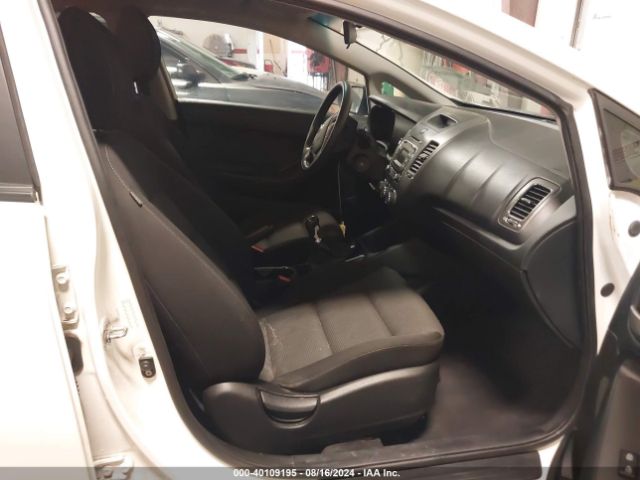 3KPFK4A7XHE011100 KIA FORTE LX