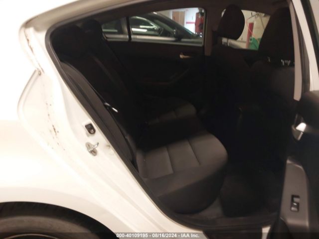3KPFK4A7XHE011100 KIA FORTE LX