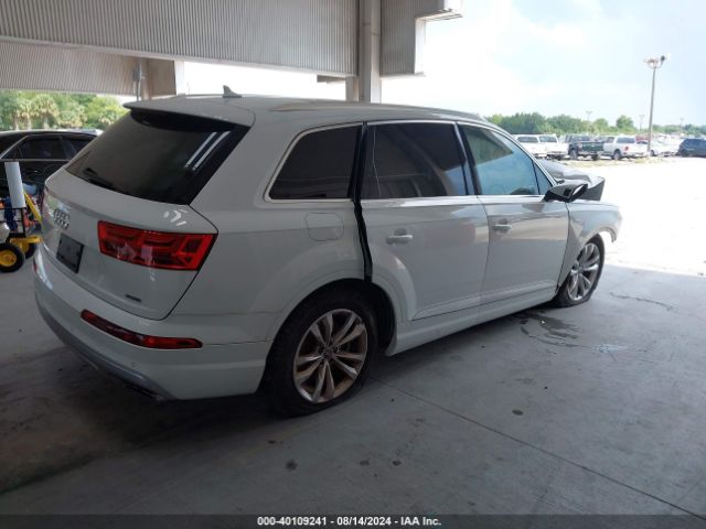 WA1LHAF7XHD051648 Audi Q7 2.0t Premium
