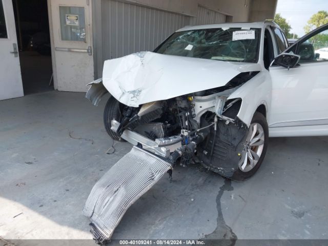 WA1LHAF7XHD051648 Audi Q7 2.0t Premium