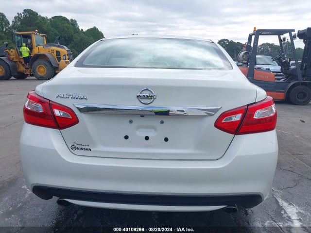Nissan Altima 2.5 S 2017 1N4AL3AP8HC184662 Image 17