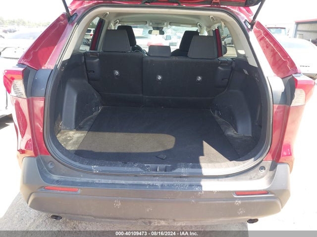 Toyota RAV4 LE 2019 2T3H1RFV2KW047052 Image 8