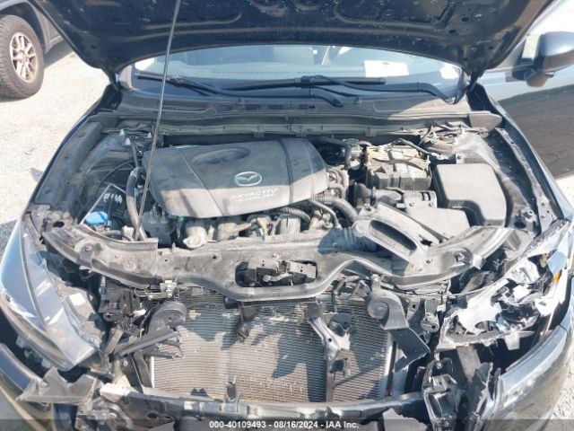 2018 MAZDA MAZDA3 3MZBN1K70JM268830 Photo 9