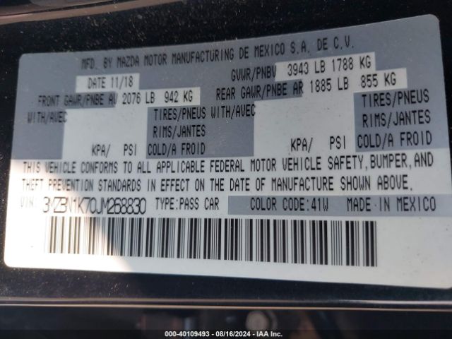 2018 MAZDA MAZDA3 3MZBN1K70JM268830 Photo 8
