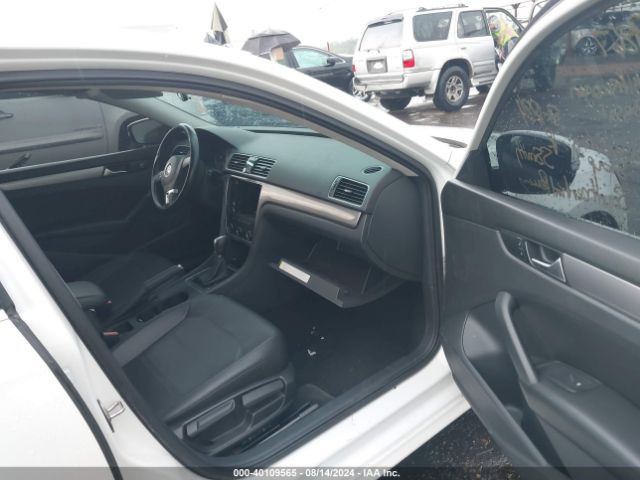 1VWAS7A30FC079867 Volkswagen Passat 1.8t Limited Edition