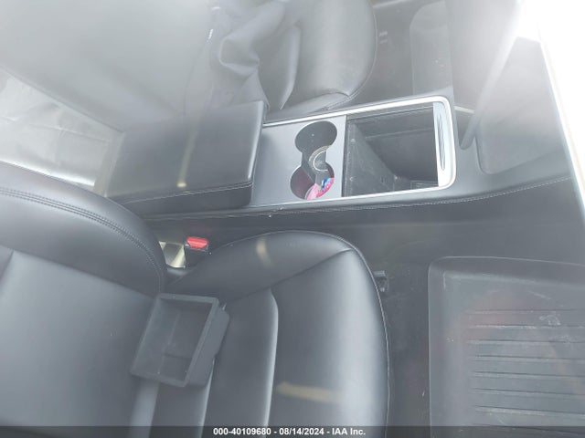 2021 TESLA MODEL 3 5YJ3E1EB7MF999089 Photo 4