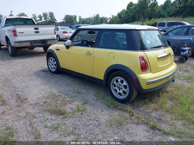 2002 MINI COOPER WMWRC33412TE12203 Photo 2