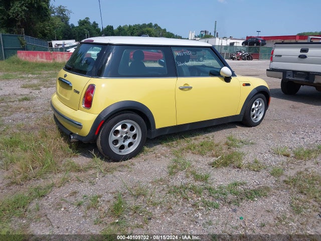 2002 MINI COOPER WMWRC33412TE12203 Photo 3