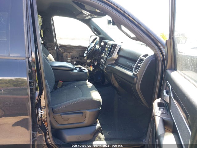 3C6UR5DL5KG595359 RAM 2500 Big Horn  4x4 6'4 Box