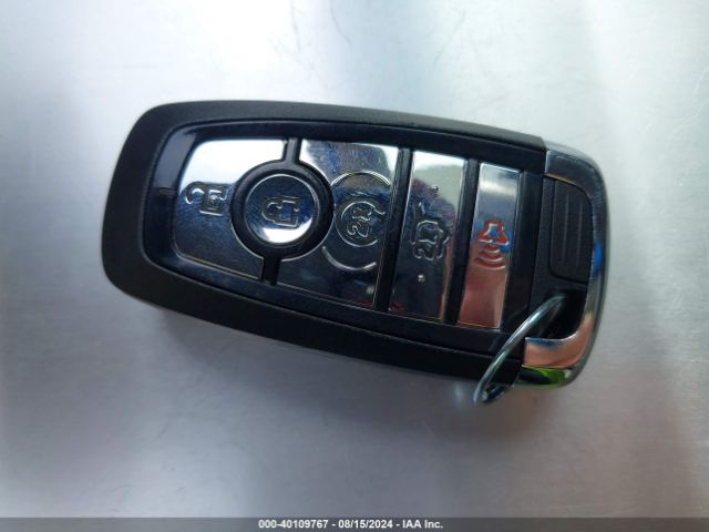 2LMPJ6J9XLBL02796 Lincoln Nautilus Standard