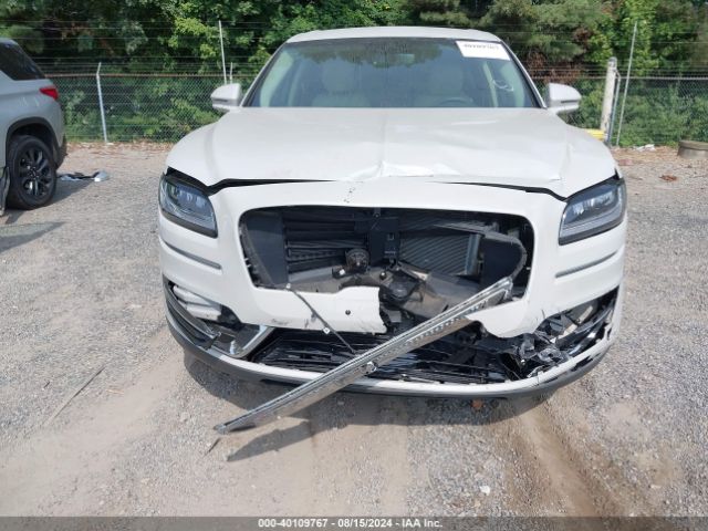 2LMPJ6J9XLBL02796 Lincoln Nautilus Standard